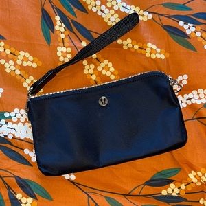 Lululemon clutch wristlet